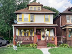 RealT Token - 3432 Harding Street, Detroit, MI, 48214 REALTOKEN-S-3432-HARDING-STREET-DETROIT-MI Logo